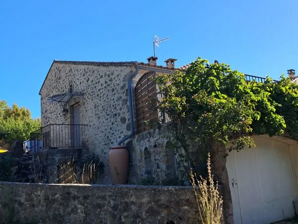Maison àBlandas 30770 meublée tout confort