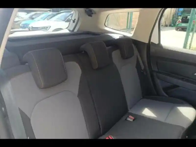 Dacia Duster 1.0 eco-g 100ch extreme 4x2 — photo 11