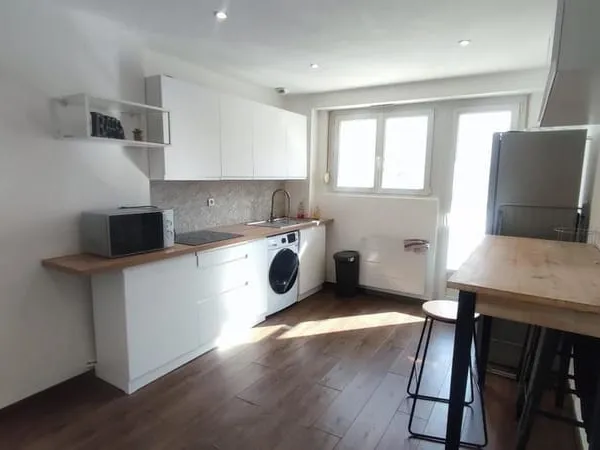 Appartement 1 pièce 9 m²