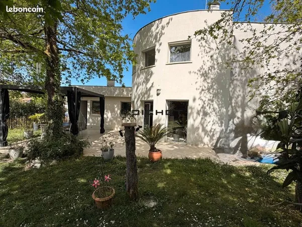 Maison 5 pièces 155 m²