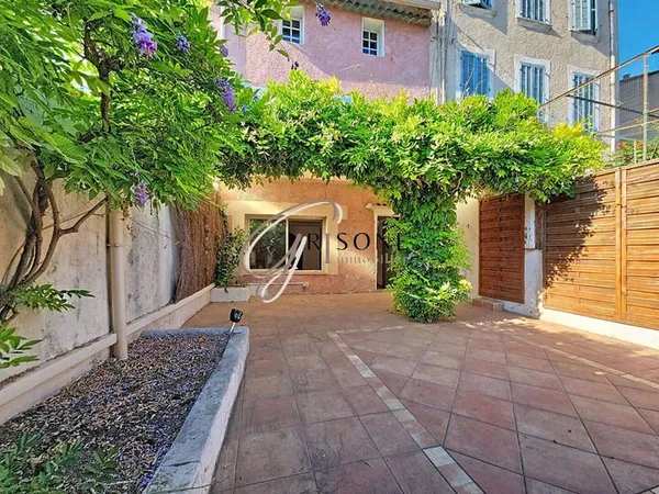 Villa 4 pièces 150 m²