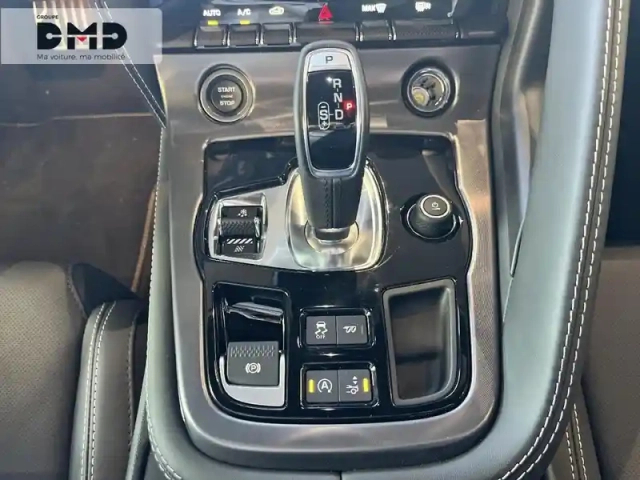 Jaguar F-Type coupe 5.0 v8 suralimenté 575ch r75 awd bva8 — photo 29