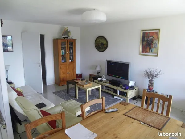 T3 63 m² - Terrasse Sud - Garage + Parking - DPE C - Crolles