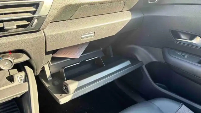 Citroën C4 puretech 130 s&amp;s bvm6 — photo 24