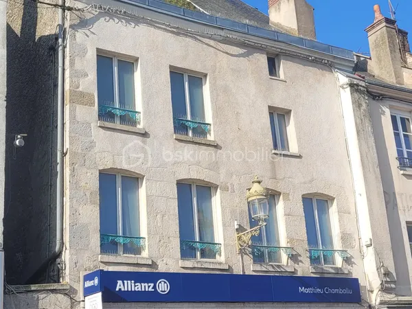Immeuble 25 pièces 422 m²
