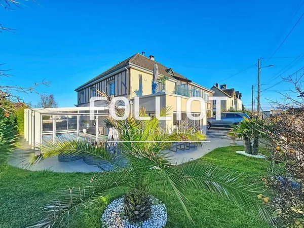 Maison 7 pièces 227 m²