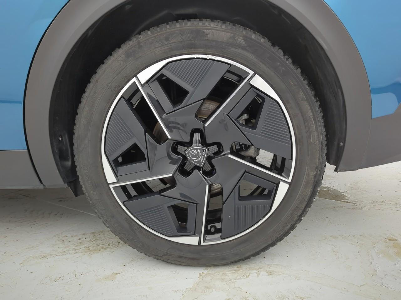 Peugeot 408 phev 225 e-eat8 allure pack — photo 11