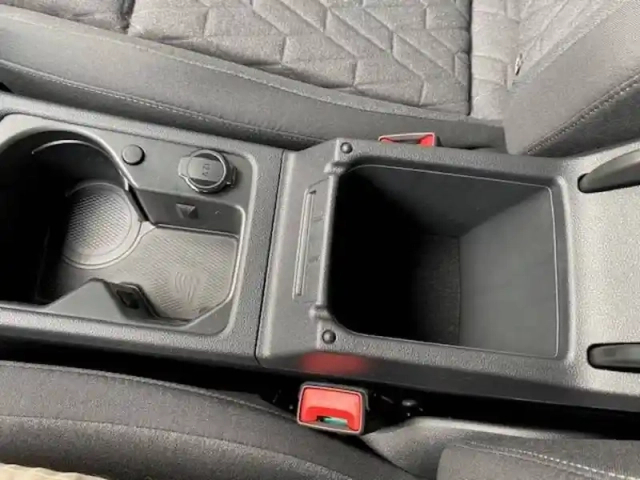 Volkswagen Golf 1.5 ehybrid 204 dsg6 — photo 27