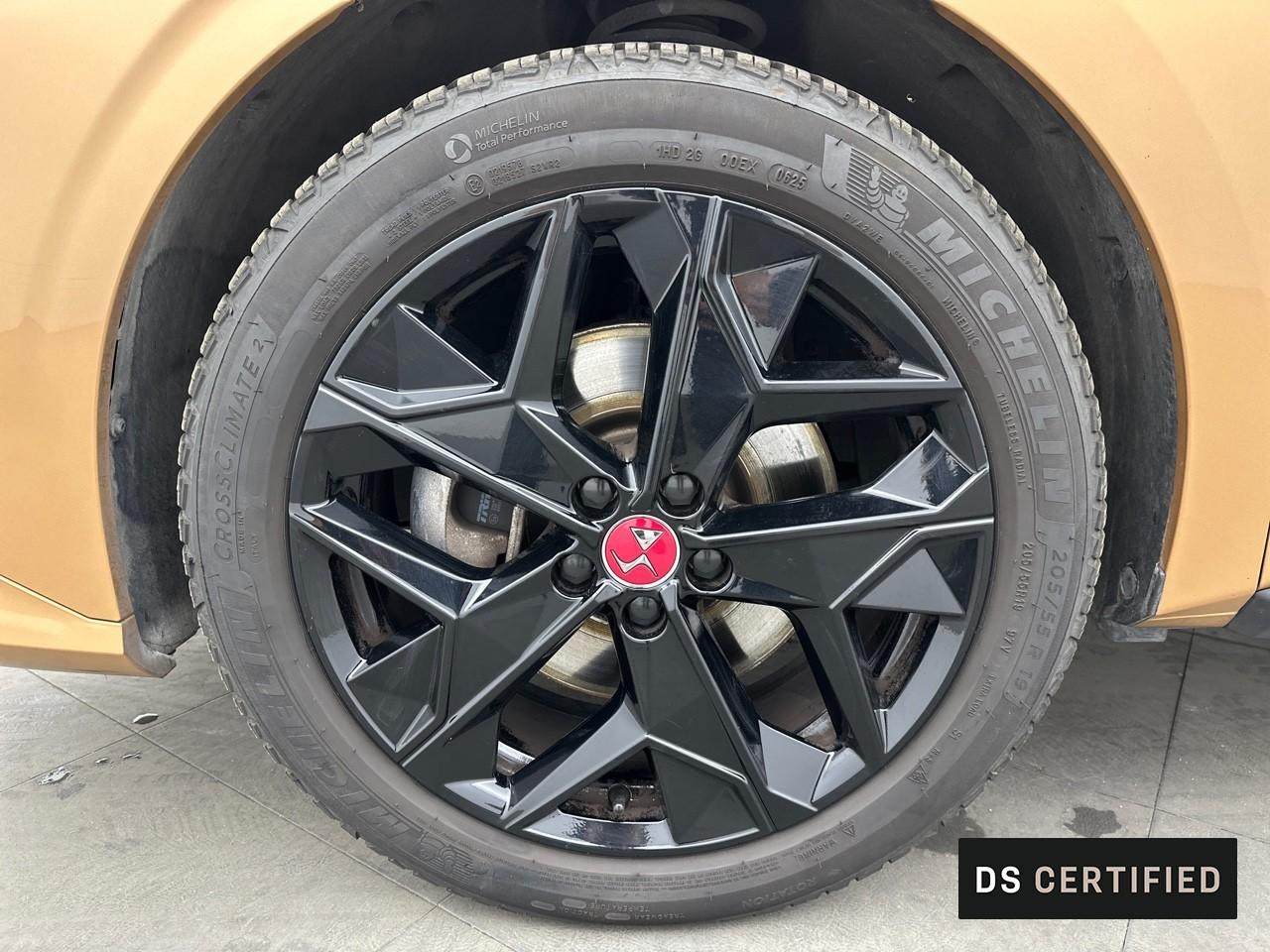 Ds Ds 4 puretech 180 eat8 performance line+ — photo 16