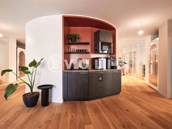 Bureaux 362 m²
