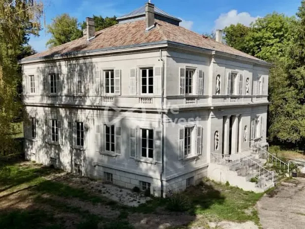 Château 20 pièces 890 m²