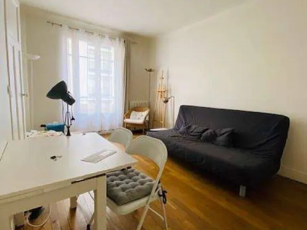 Studio 1 pièce 23 m²