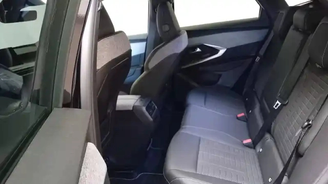 Peugeot 3008 plug-in hybrid 195 e-dcs7 — photo 39
