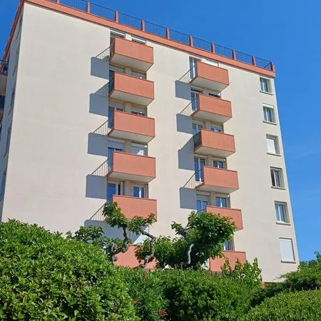 Appartement . 3 pièces . 77 m2