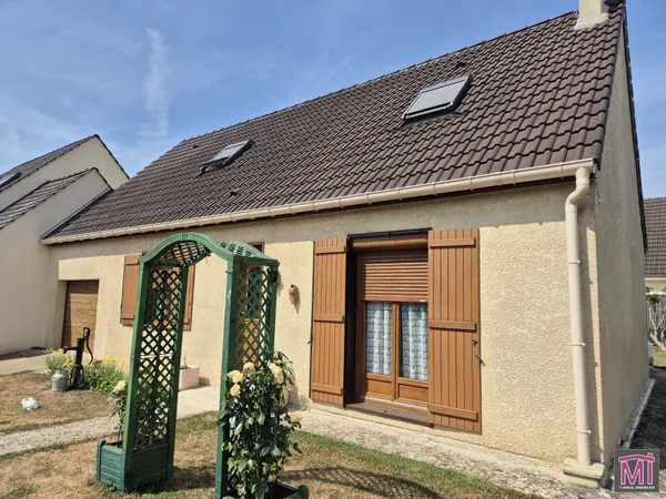 Pavillon 4 chambres vivable de plain-pied avec garage