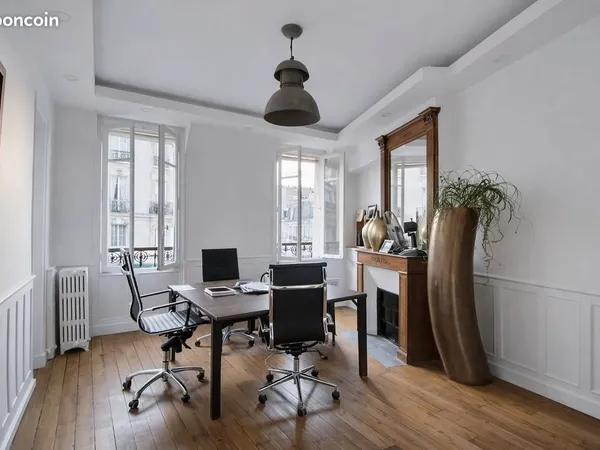 Bureaux 200 m²