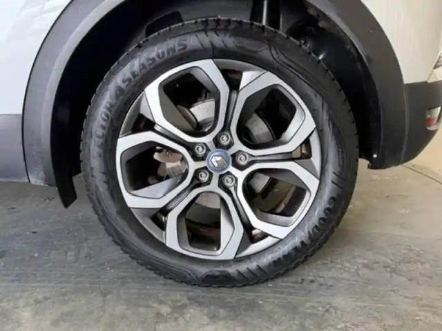 Renault Captur e-tech plug-in 160 — photo 20