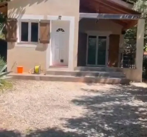 A louer Maison sur Mimet 1450e