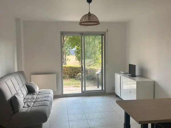 STUDIO CABINE MEUBLÉ 29 m² - SAINT-MARC-SUR-MER - À 200 M DE LA MER - LOCATION ÉTUDIANTE