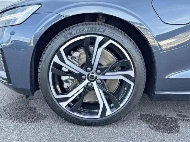 Volvo V60 t6 awd 180+156ch plus style dark geartronic 8 — photo 6