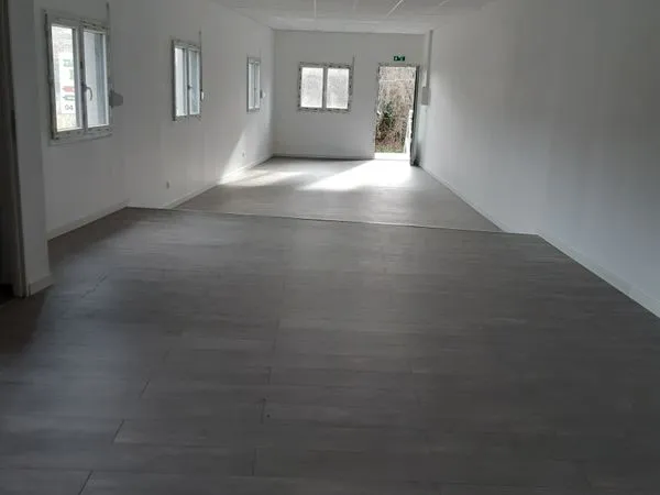 Local commercial bureaux