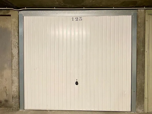 Garage 12m² en sous-sol sécurisé - 69008 Lyon