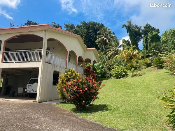 Villa F4 avec grand Jardin