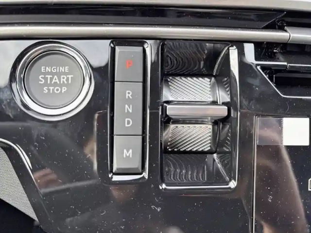 Peugeot 3008 hybrid 145 e-dcs6 — photo 36