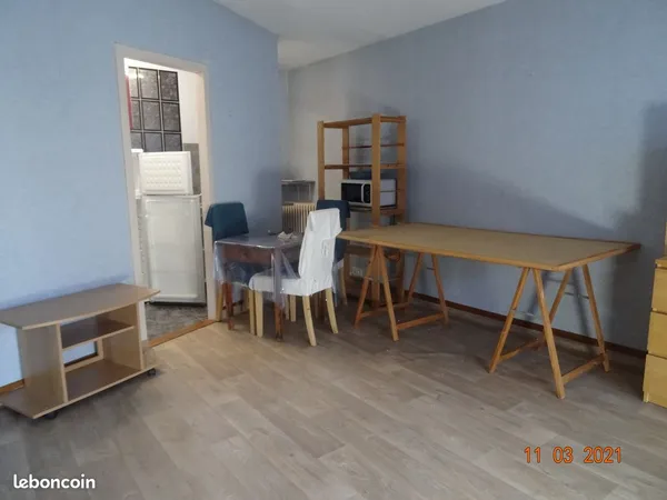 Studio 25 m²- terrasse arborée- 5' de gare nord Sncf