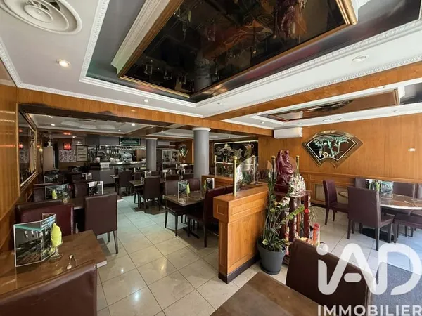Bâtiment 198 m²