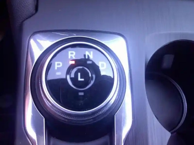 Ford Kuga 2.5 duratec 225ch phev st-line bva — photo 13