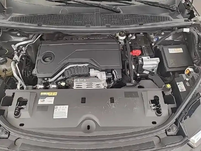 Peugeot 3008 hybrid 136 e-dcs6 — photo 118
