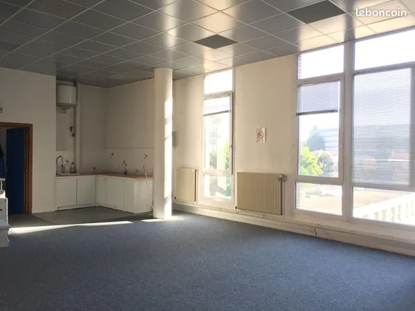 Bureau 160 m²