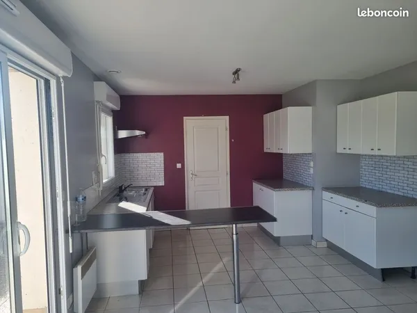 Merville centre ville, maison 3 ch., 90m², 780