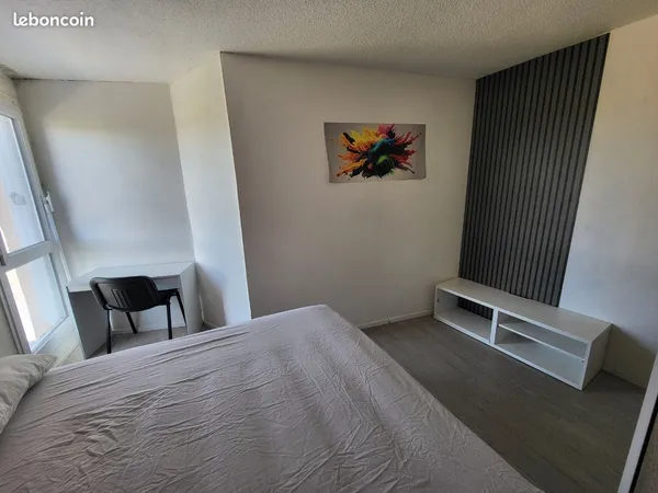 Chambre 13 m² dans colocation à Lognes 77185 à 25min de Paris RER A