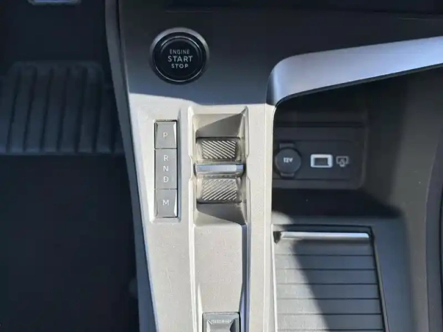 Peugeot 408 puretech 130 ch s&amp;s eat8 allure — photo 24