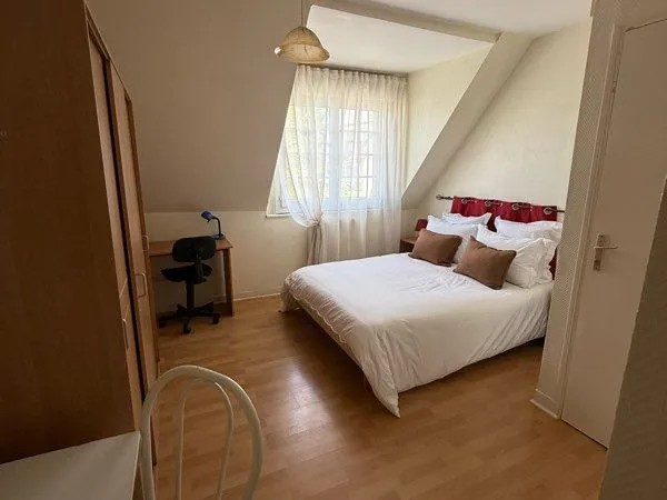 Studio meublé 25 m² à louer - disponible immédiatement - location jusqu'à fin jui