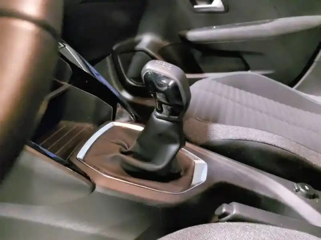 Peugeot 208 puretech 75 s&amp;s bvm5 — photo 24