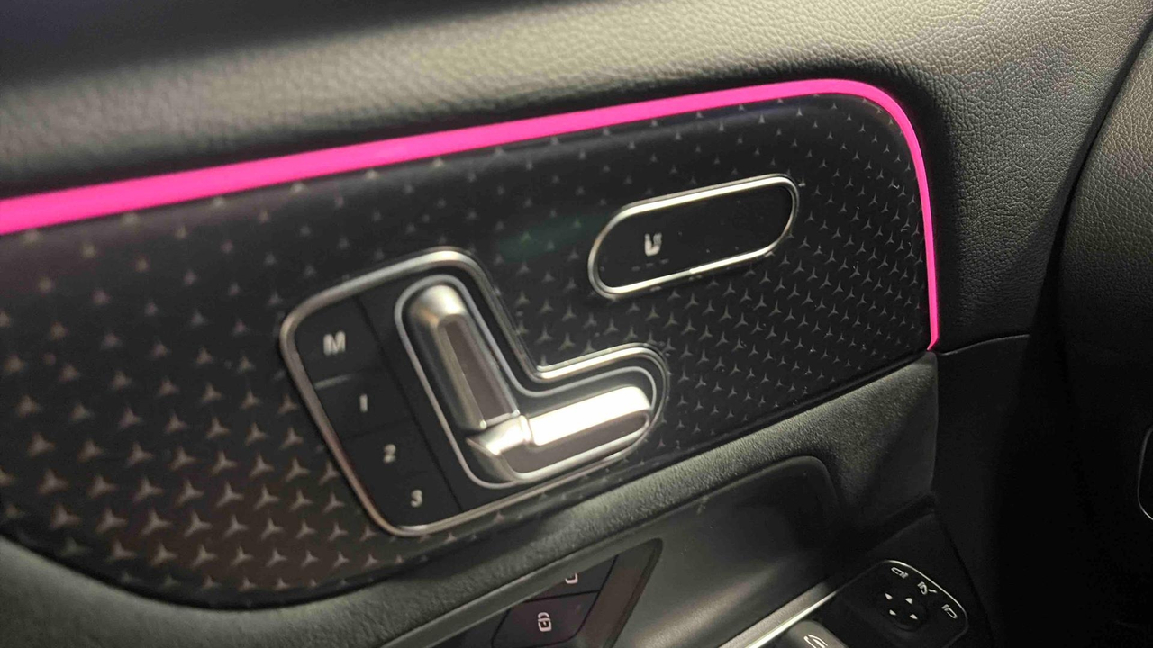 Mercedes EQA 250+ — photo 16