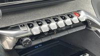 Peugeot 3008 HYBRID4 300ch GT Pack e-EAT8 — photo 15