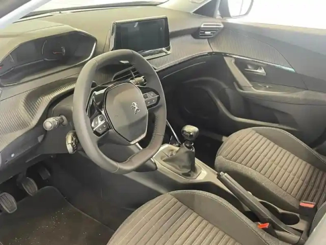 Peugeot 2008 1.2 puretech 100ch s&amp;s style — photo 7