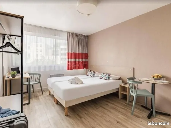 Studio meublé 22 m² sous bail Pierre & Vacances jusqu'en 2033 - La Rochelle Vieux-Port