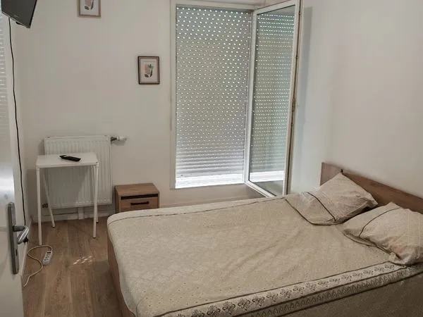 Chambre à louer avec salle de bain