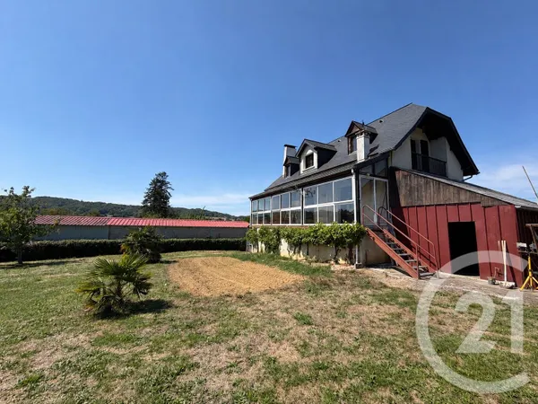 Maison 4 pièces 205 m²