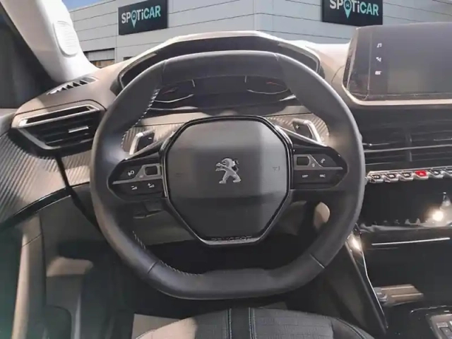 Peugeot 2008 bluehdi 130 s&amp;s eat8 allure — photo 12
