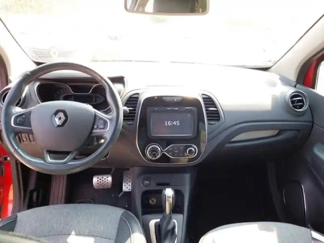 Renault Captur tce 120 energy edc — photo 10