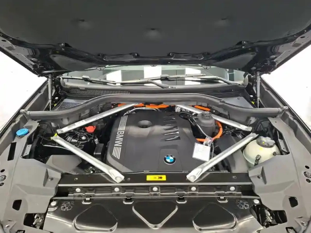 Bmw X5 xdrive50e 489 ch bva8 — photo 10