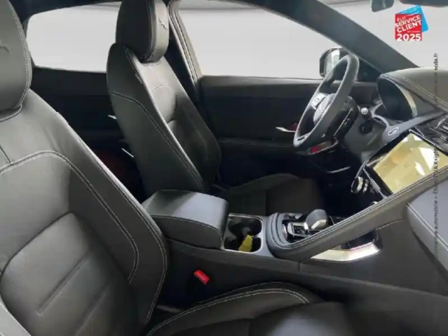 Jaguar E-Pace p300e phev 309ch r-dynamic hse — photo 5