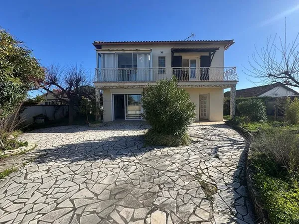 MAISON - THEZAN LES BEZIERS - 7 pièces - 183 m²