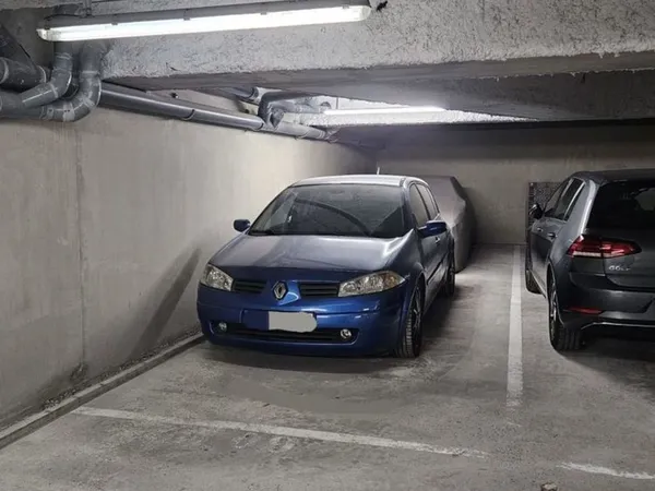 ? 2 places de parking en enfilade ? Bezons (rue Emile Zola)